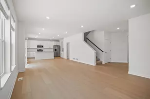 18310 Gladiator Dr, Lakeville, MN 55068 - Photo 4