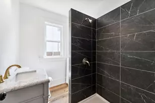 987 Dayton Ave, Saint Paul, MN 55104 - Photo 10