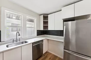 987 Dayton Ave, Saint Paul, MN 55104 - Photo 22