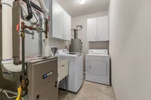 310 E 18th St, Minneapolis, MN 55404 - Photo 20