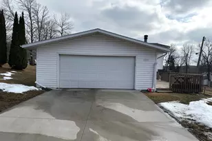 370 Monument Dr, Morton, MN 56270 - Photo 4