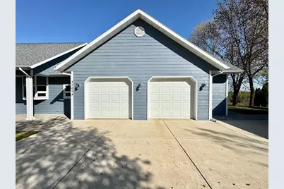 37654 S Eagle Lake Road, Battle Lake, MN 56515 - Photo 4