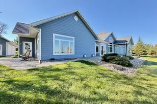 37654 S Eagle Lake Rd, Battle Lake, MN 56515 - Photo 54