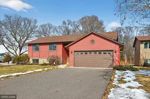 1481 Sextant Ave E, Maplewood, MN 55109 - Photo 4