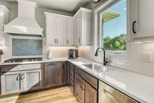 6910 2nd St NW, Moorhead, MN 56560 - Photo 30