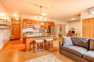 521 2nd St SE, Minneapolis, MN 55414 - Photo 4