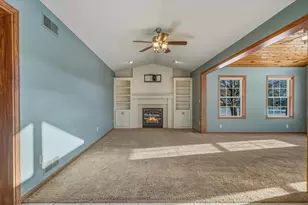 2563 Colony Cir, Saint Cloud, MN 56303 - Photo 10