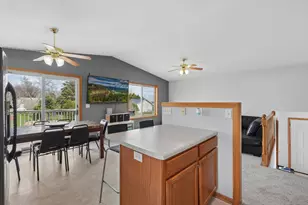 105 Capelle St, Spring Valley, MN 55975 - Photo 8