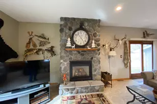 2473 SE Marshall St, Albert Lea, MN 56007 - Photo 8