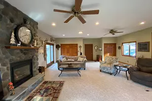 2473 SE Marshall St, Albert Lea, MN 56007 - Photo 6