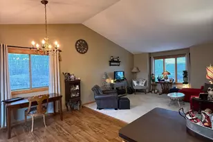 1005 12th St SE, Waseca, MN 56093 - Photo 8