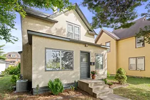 731 Fillmore St NE, Minneapolis, MN 55413 - Photo 2