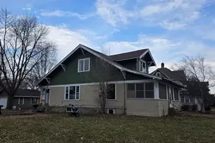 704 N Carver St, Winthrop, MN 55396 - Photo 1