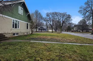 704 N Carver St, Winthrop, MN 55396 - Photo 30