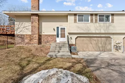 10512 Decatur Avenue S, Bloomington, MN 55438 - Photo 2