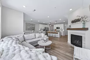 9699 4th St N, Lake Elmo, MN 55042 - Photo 2