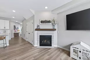 9699 4th St N, Lake Elmo, MN 55042 - Photo 4