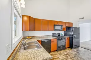 405 E Cheyenne St, Roberts, WI 54023 - Photo 12