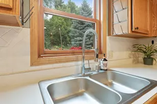 1389 Camelback Dr, Eagan, MN 55123 - Photo 36