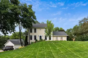 1389 Camelback Dr, Eagan, MN 55123 - Photo 8