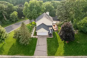 1389 Camelback Dr, Eagan, MN 55123 - Photo 44