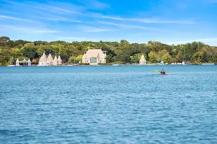 2700 W 44th St, Minneapolis, MN 55410 - Photo 24