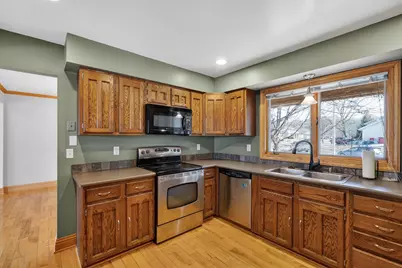 2357 Northern Hills Court NE, Rochester, MN 55906 - Photo 4