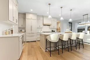 5609 Heather Ln, Edina, MN 55436 - Photo 6