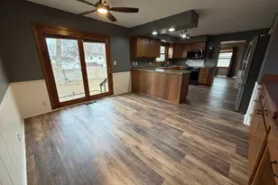 1424 Penn Ave, Albert Lea, MN 56007 - Photo 6