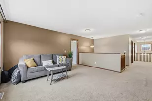 2061 Winterberry Ln, Shakopee, MN 55379 - Photo 24