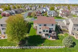 2061 Winterberry Ln, Shakopee, MN 55379 - Photo 2