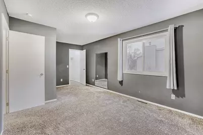 9733 Thomas Avenue N, Brooklyn Park, MN 55444 - Photo 8