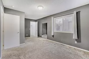 9733 Thomas Ave N, Brooklyn Park, MN 55444 - Photo 8