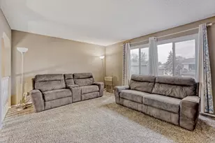 9733 Thomas Ave N, Brooklyn Park, MN 55444 - Photo 20