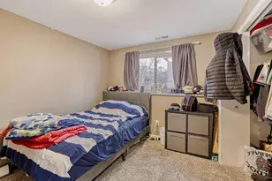 9733 Thomas Ave N, Brooklyn Park, MN 55444 - Photo 12