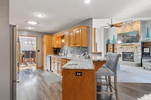 582 Country Oaks Ln, River Falls, WI 54022 - Photo 10