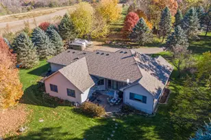 582 Country Oaks Ln, River Falls, WI 54022 - Photo 40