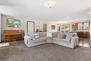 4553 Yates Ave N, Crystal, MN 55422 - Photo 4