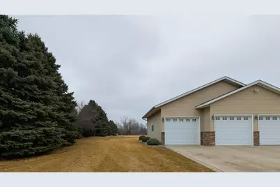 2033 Park Avenue, Montevideo, MN 56265 - Photo 78