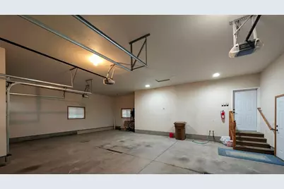 2033 Park Avenue, Montevideo, MN 56265 - Photo 68