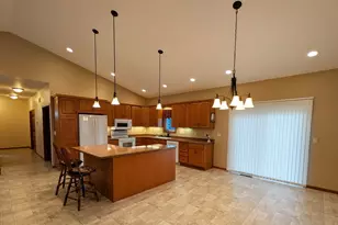 2033 Park Ave, Montevideo, MN 56265 - Photo 8