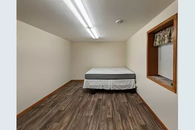 2033 Park Avenue, Montevideo, MN 56265 - Photo 50