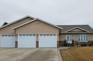 2033 Park Ave, Montevideo, MN 56265 - Photo 1