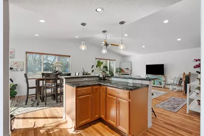 13409 Arden Circle, Burnsville, MN 55337 - Photo 10