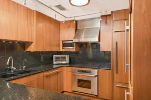 100 2nd St SE, Minneapolis, MN 55414 - Photo 10