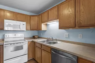 2231 Penn Pl N, North Saint Paul, MN 55109 - Photo 14