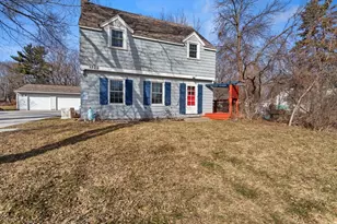 1709 White Bear Ave N, Maplewood, MN 55109 - Photo 1