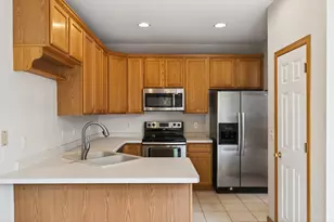 17582 Hackberry Ct, Eden Prairie, MN 55347 - Photo 16