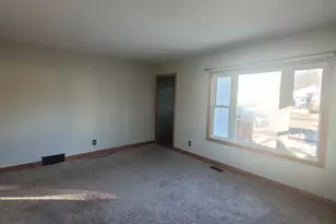 824 Collins Ave, Windom, MN 56101 - Photo 14