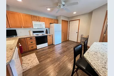 15714 Finesse Way, Apple Valley, MN 55124 - Photo 2